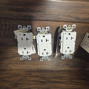 Leviton GFNT2-4W GFCI Outlet- (3 Pack)